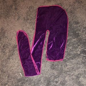 Purple velvet durag with pink stitching
